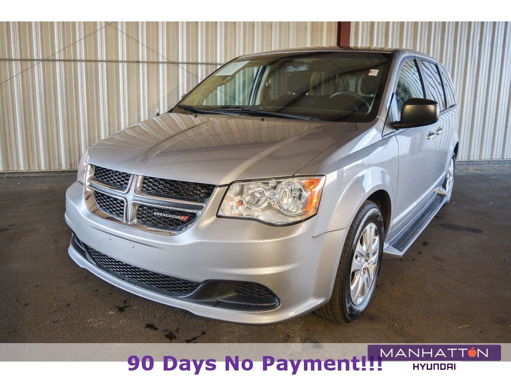 Used 2018 Dodge Grand Caravan SE w/ UConnect Hands-Free Group