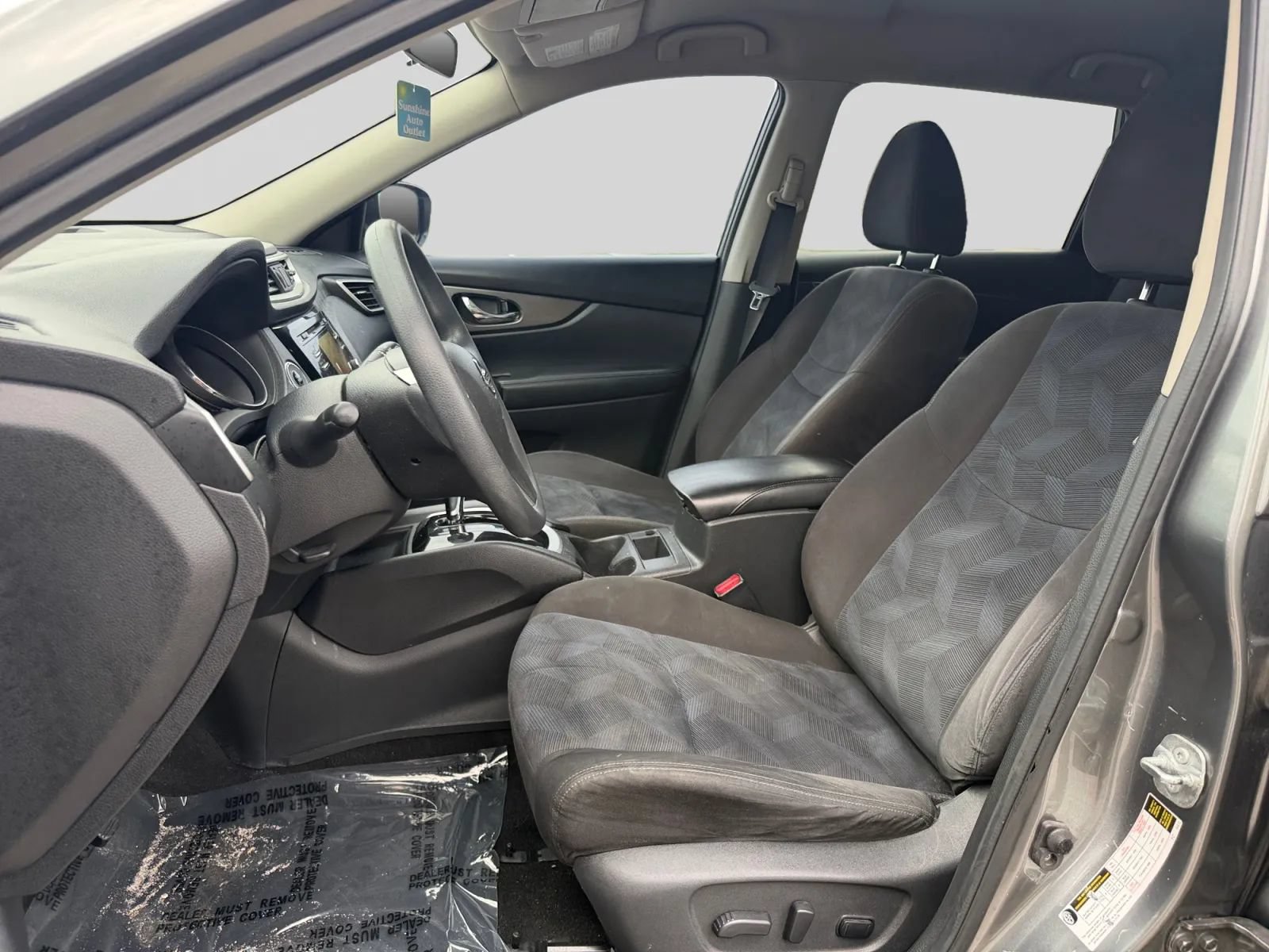 Used 2015 Nissan Rogue SV FWD image 10