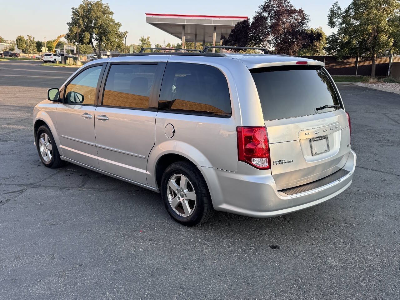 Used 2012 Dodge Grand Caravan SXT FWD image 7