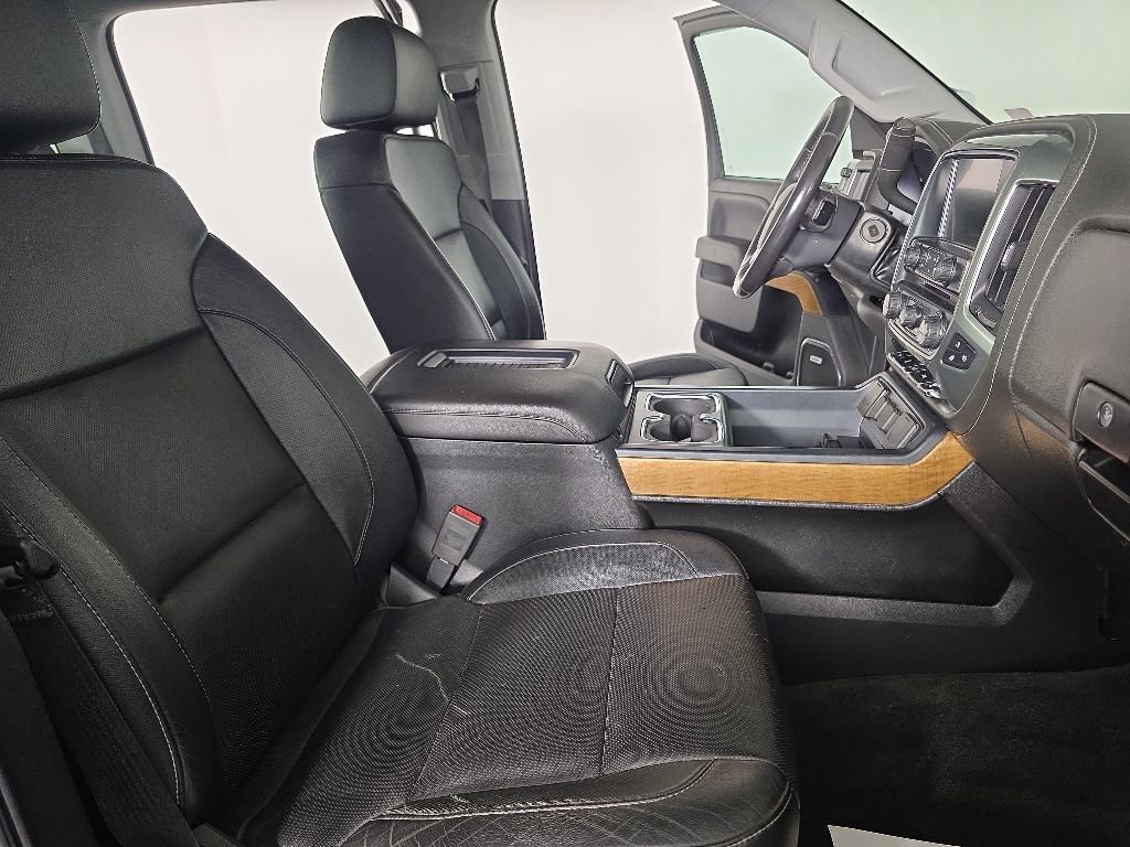 Used 2018 Chevrolet Silverado 2500 LTZ w/ Duramax Plus Package AWD/4WD image 36