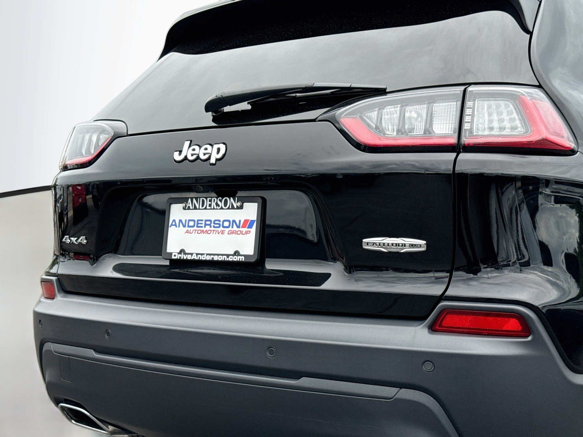 Used 2021 Jeep Cherokee Latitude Lux w/ Sun & Sound Group AWD/4WD image 6