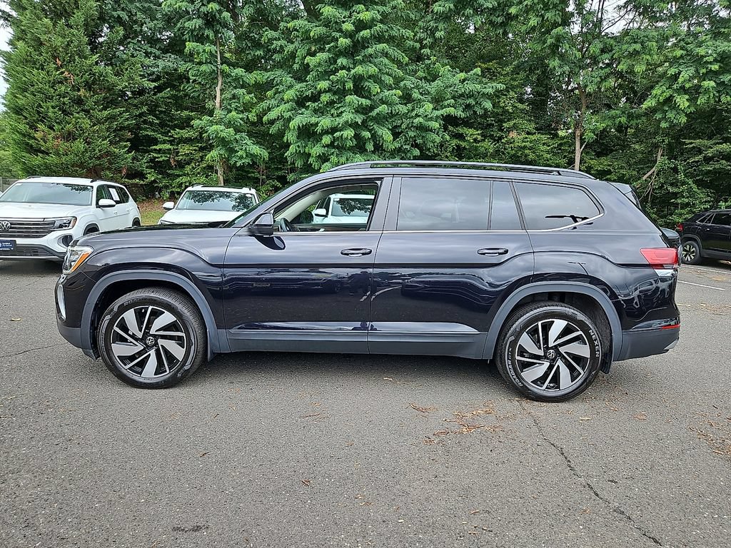 Certified 2024 Volkswagen Atlas SE w/ Panoramic Sunroof Package AWD/4WD image 8