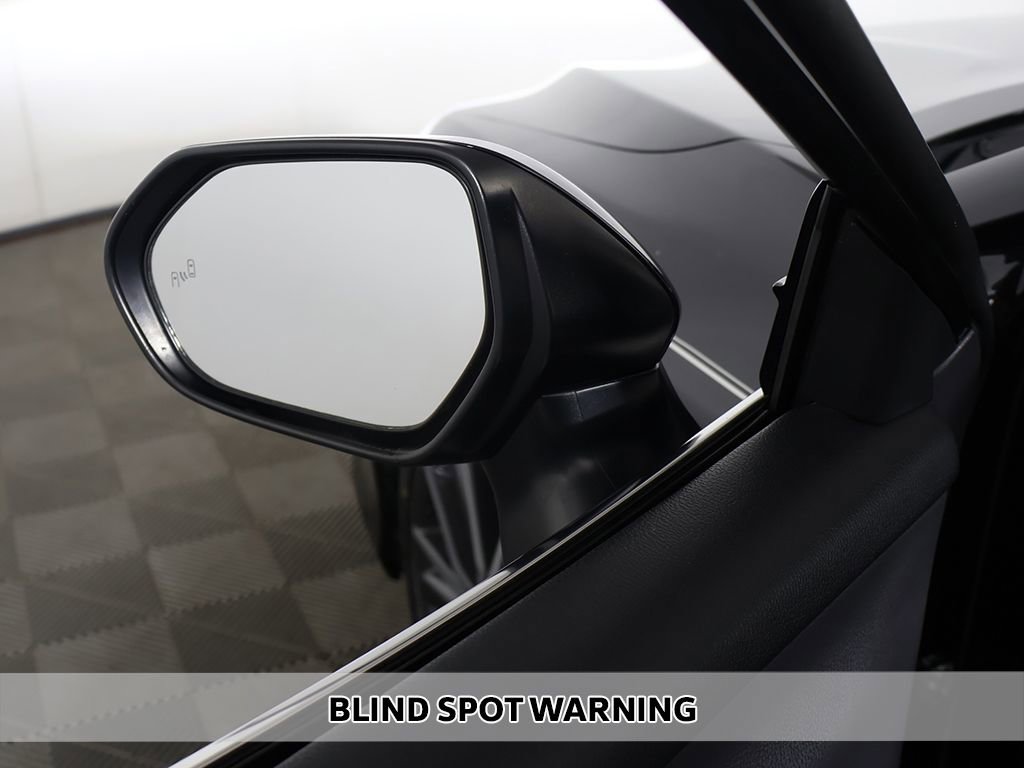 Used 2021 Toyota Camry XLE FWD image 5