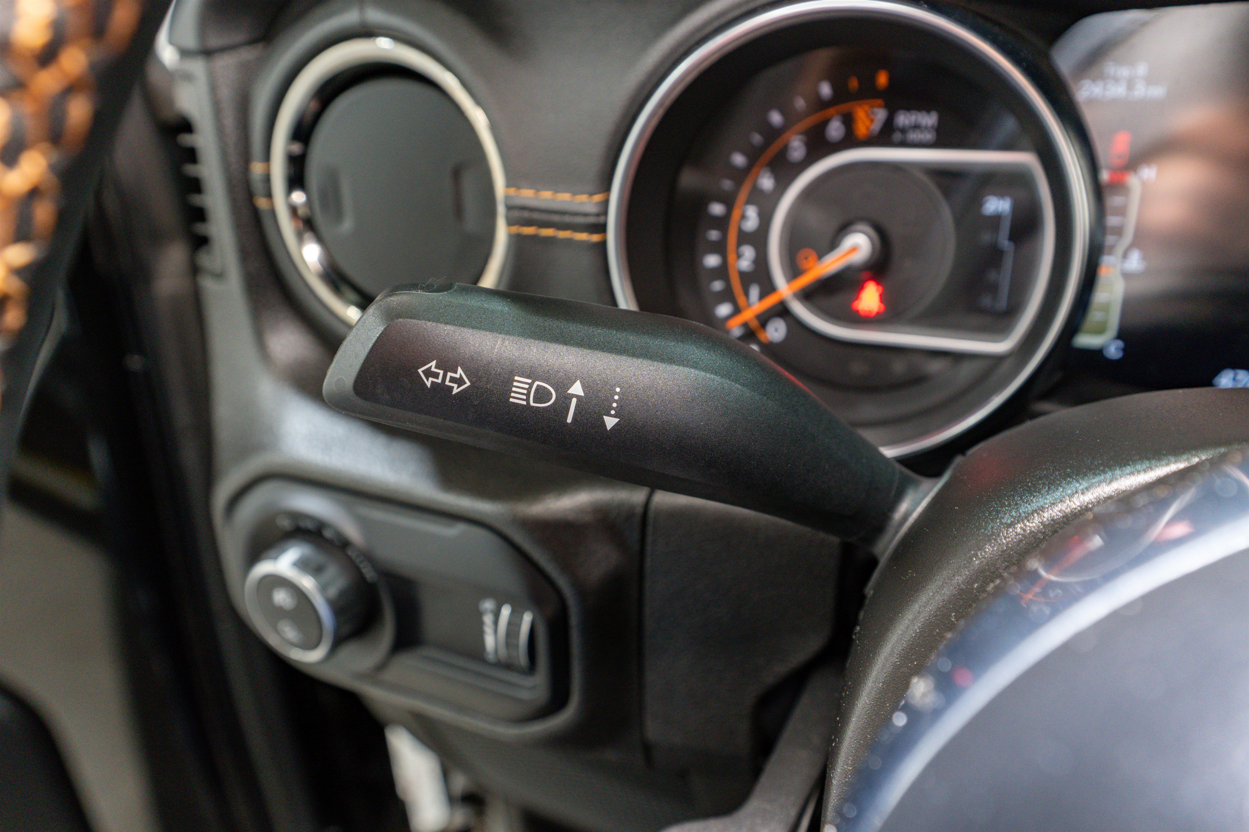 Used 2023 Jeep Gladiator Overland AWD/4WD image 30