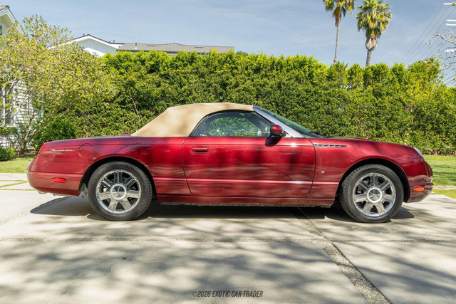 Used 2004 Ford Thunderbird Deluxe image 19