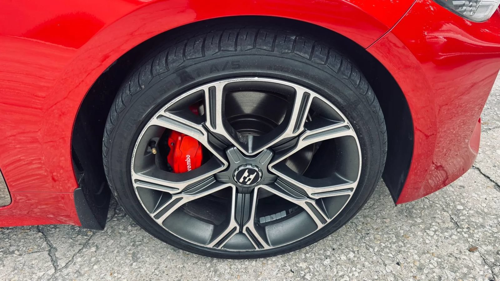 Used 2018 Kia Stinger GT2 AWD/4WD image 24