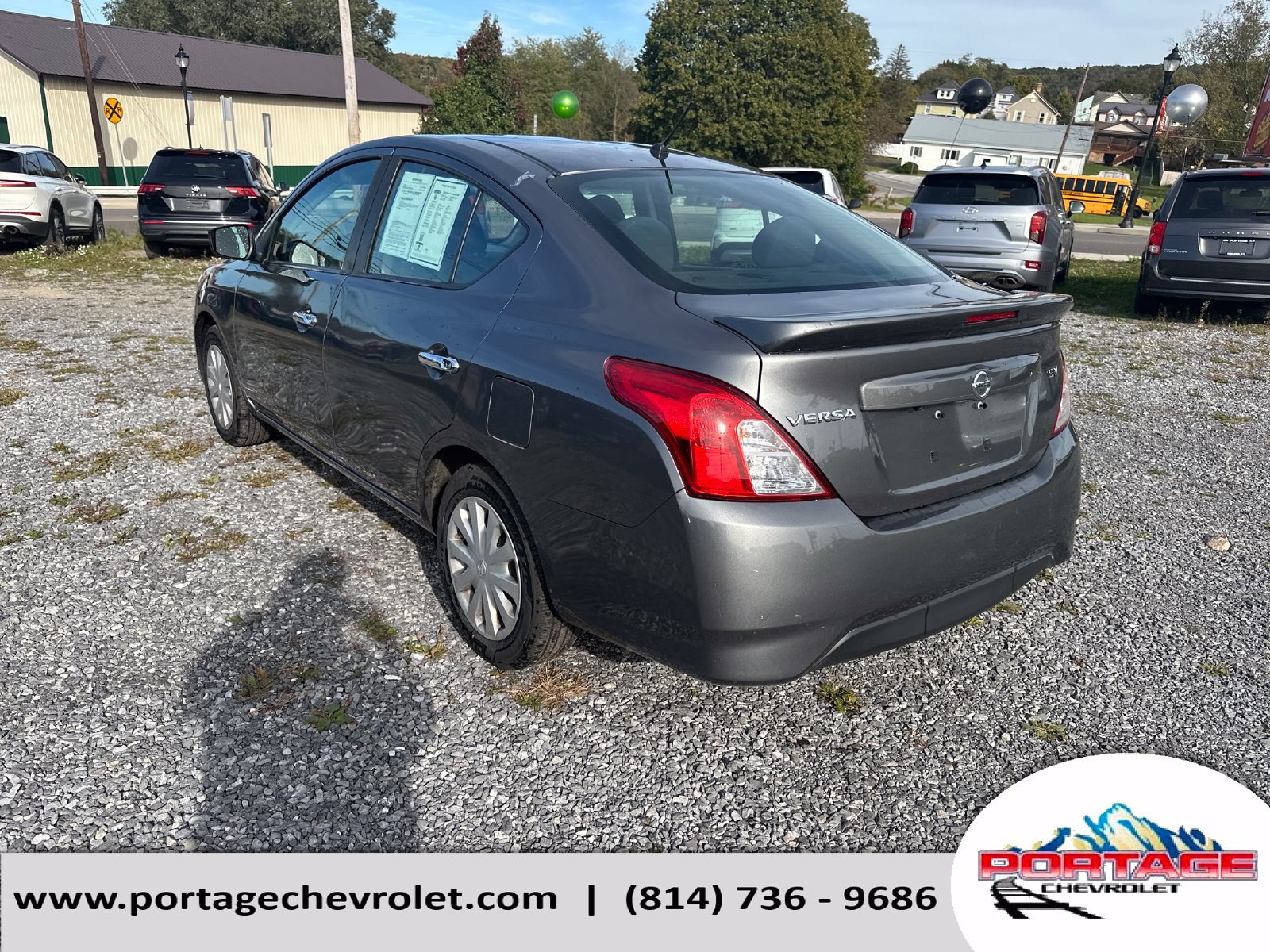 Used 2019 Nissan Versa SV FWD image 3