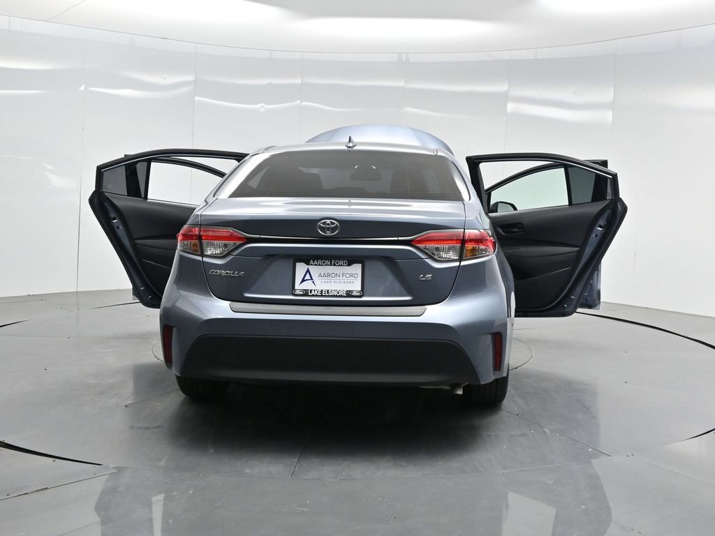Used 2025 Toyota Corolla LE image 43