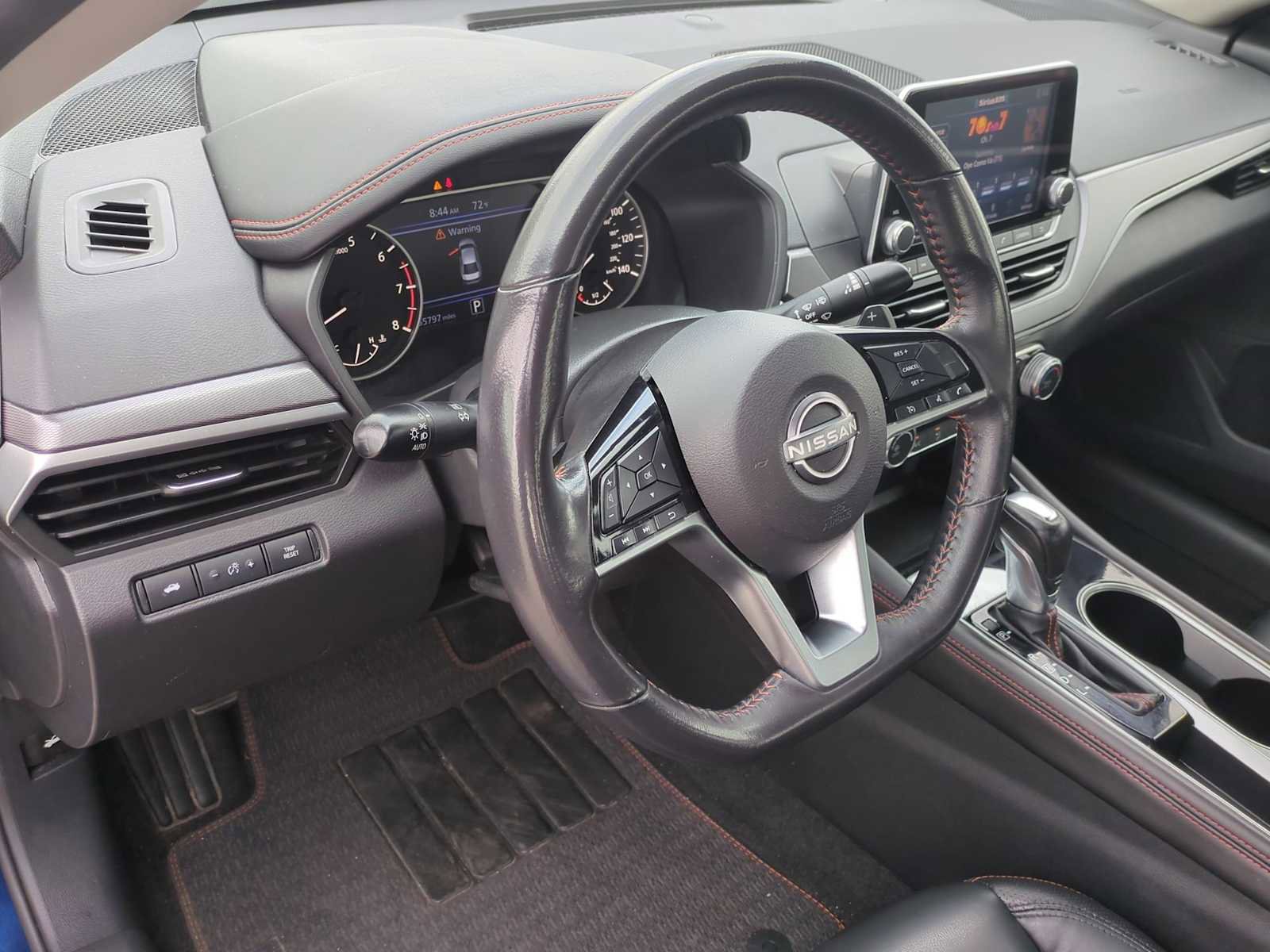 Used 2024 Nissan Altima 2.5 SR image 10