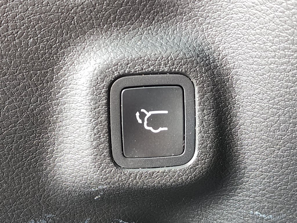 Used 2022 Jeep Compass Latitude w/ Convenience Group AWD/4WD image 16