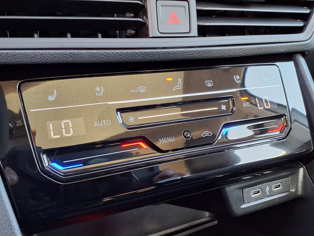 New 2026 Volkswagen Jetta SEL FWD image 17