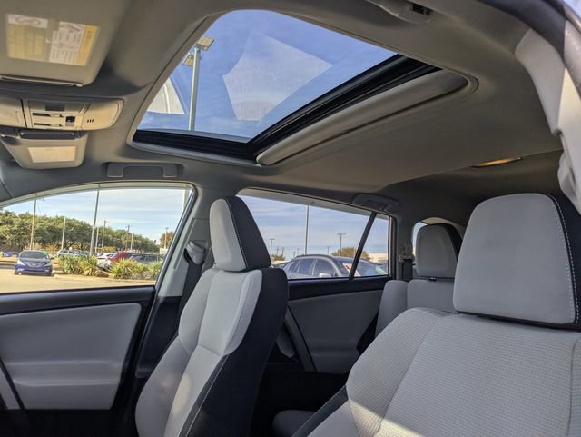 Used 2018 Toyota RAV4 XLE image 26