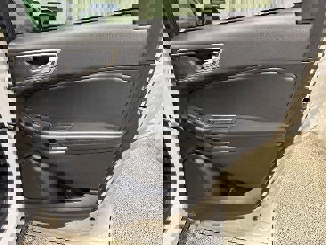 Used 2022 Ford Edge SEL AWD/4WD image 24