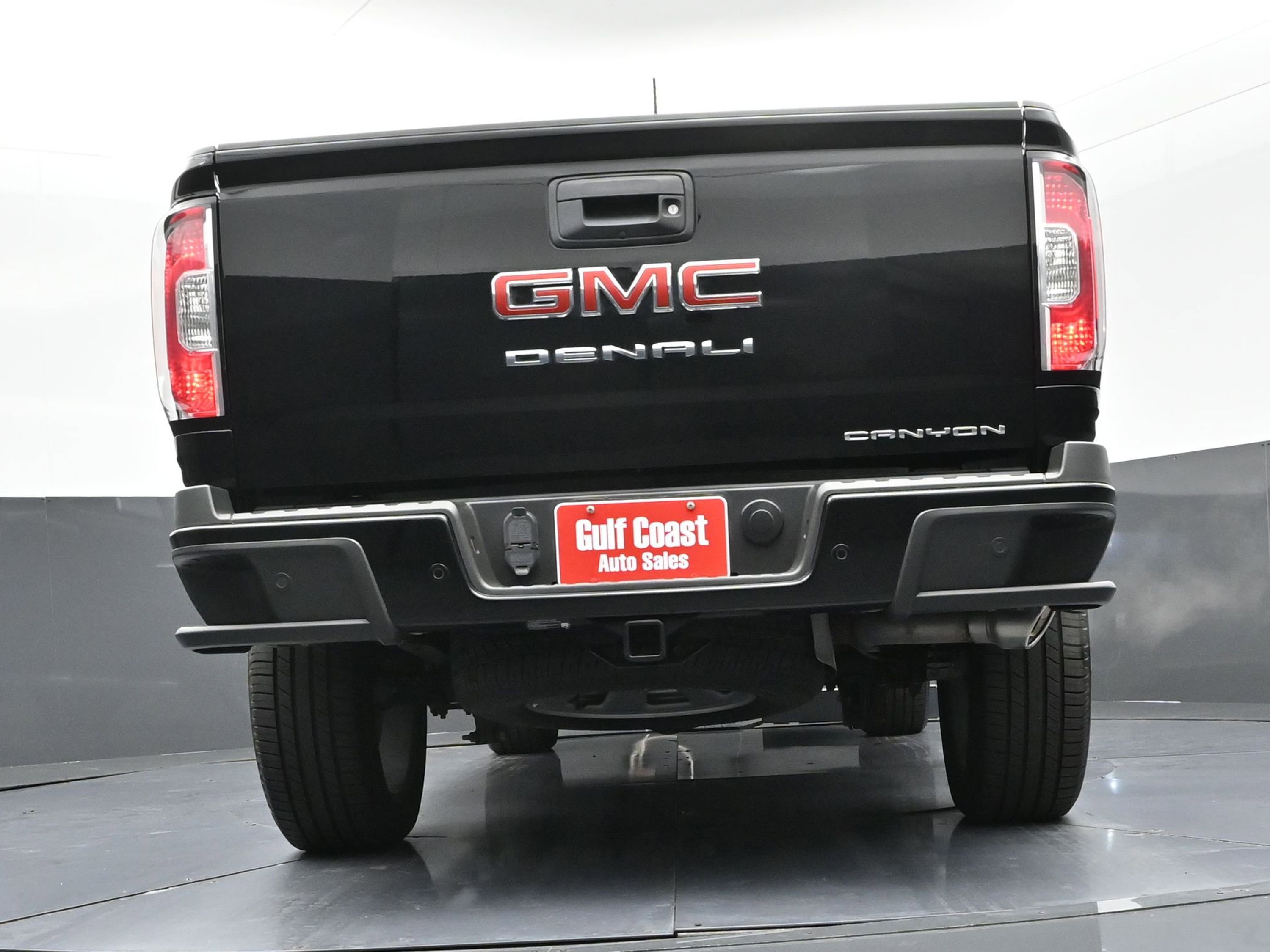 Used 2022 GMC Canyon Denali image 33