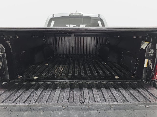 Certified 2023 Toyota Tacoma SR5 AWD/4WD image 29