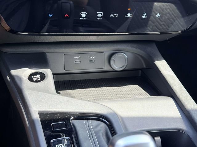 New 2026 Nissan Sentra SV w/ Floor Mat Package FWD image 22
