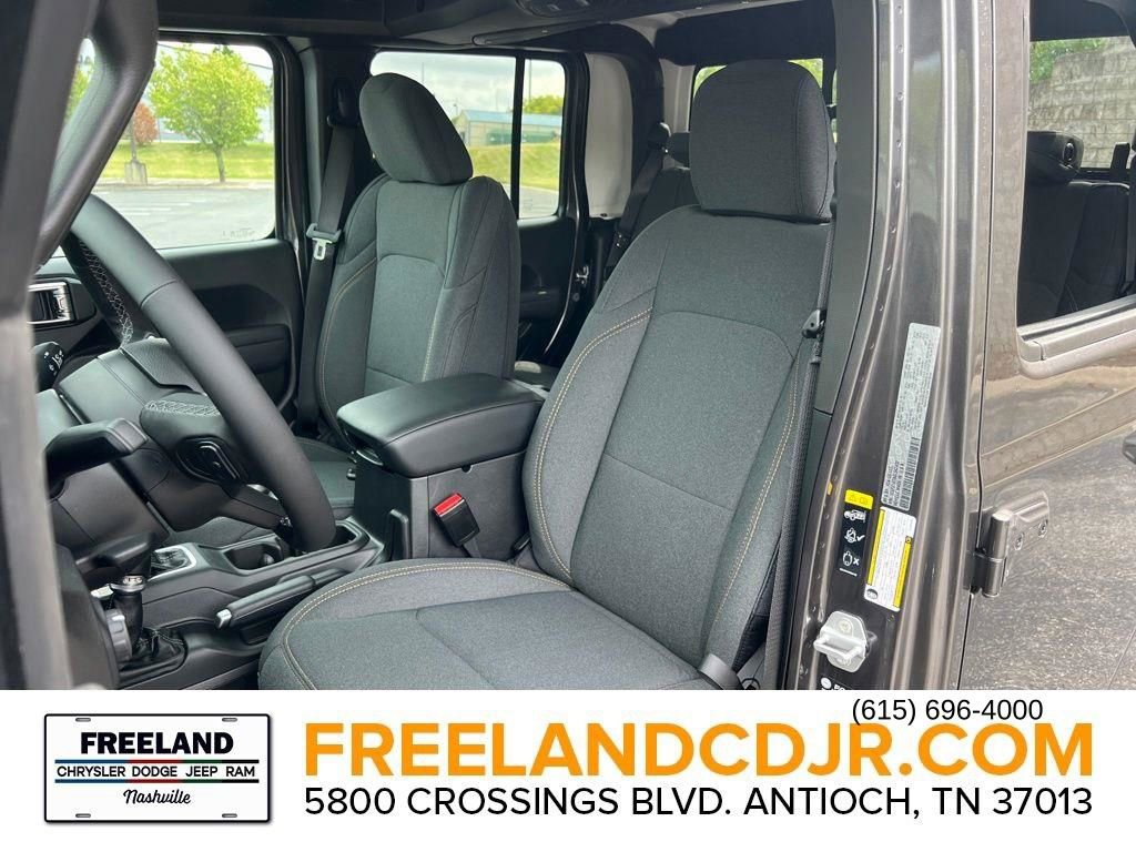 New 2025 Jeep Gladiator Sport image 19