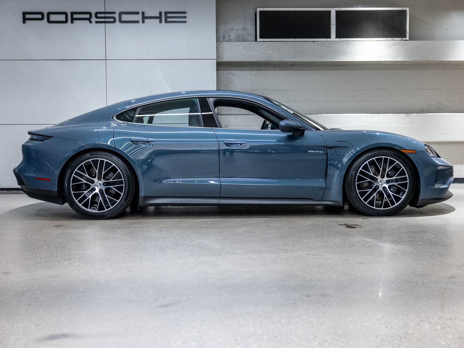 New 2025 Porsche Taycan AWD/4WD image 20