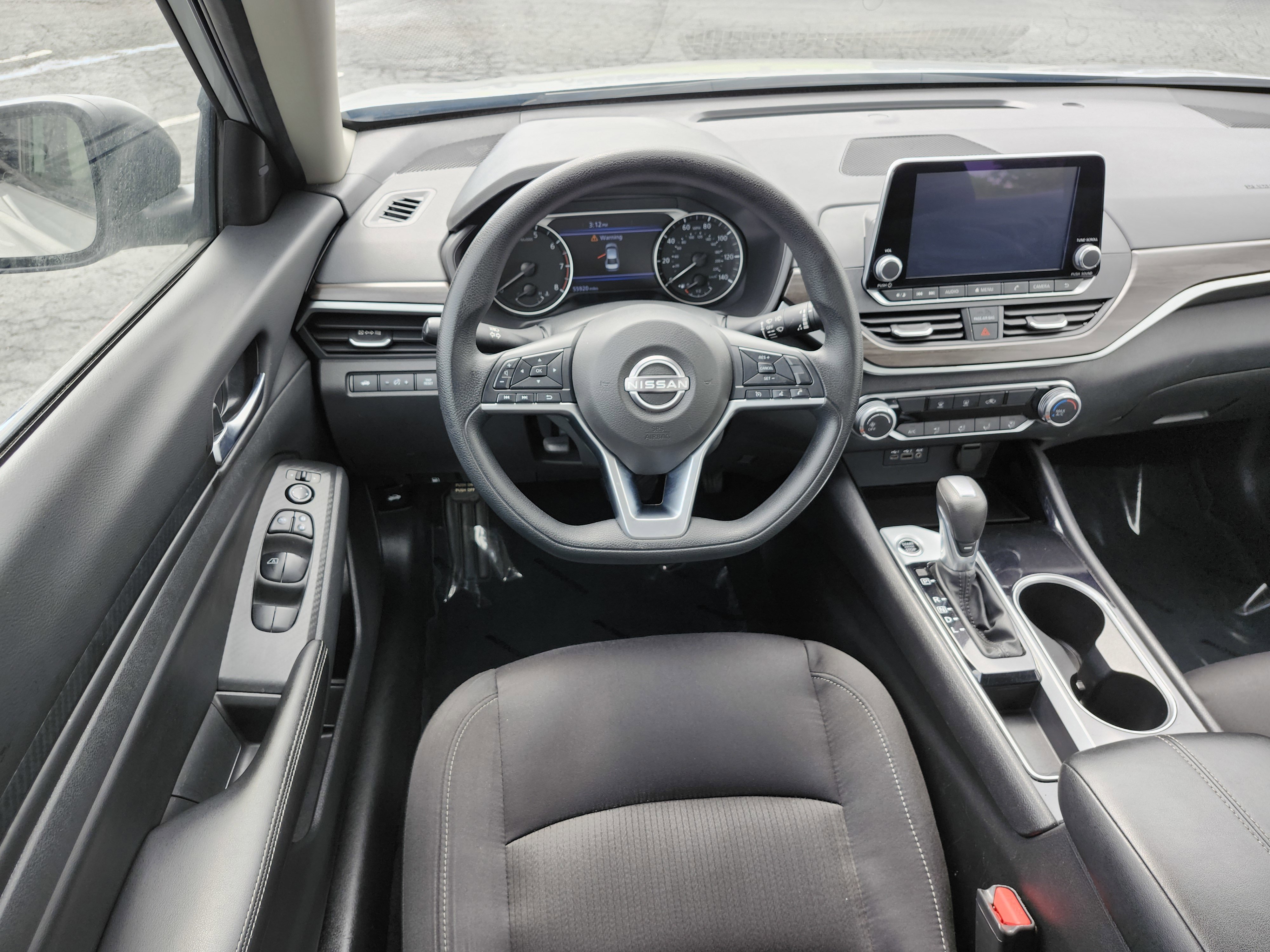 Used 2024 Nissan Altima 2.5 SV FWD image 26