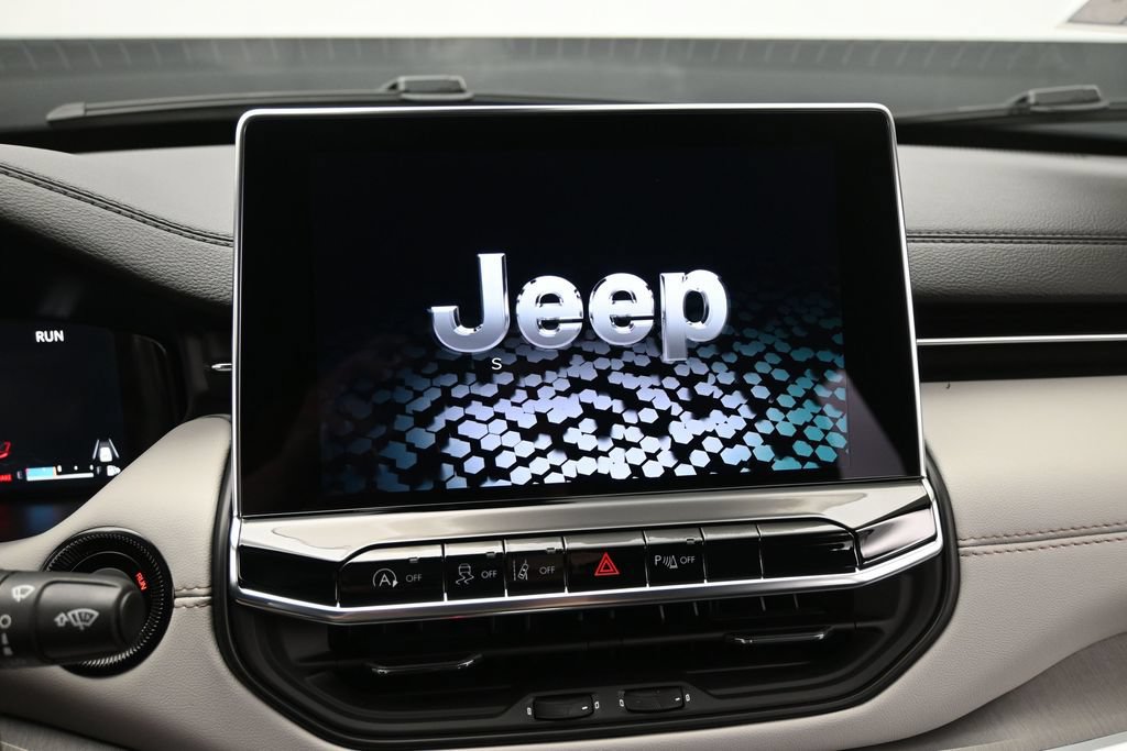 New 2026 Jeep Compass Limited AWD/4WD image 32