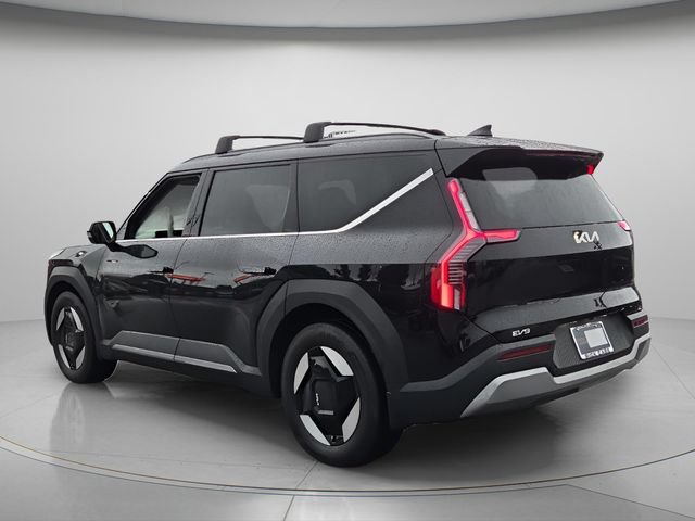 Used 2024 Kia EV9 Wind AWD/4WD image 6