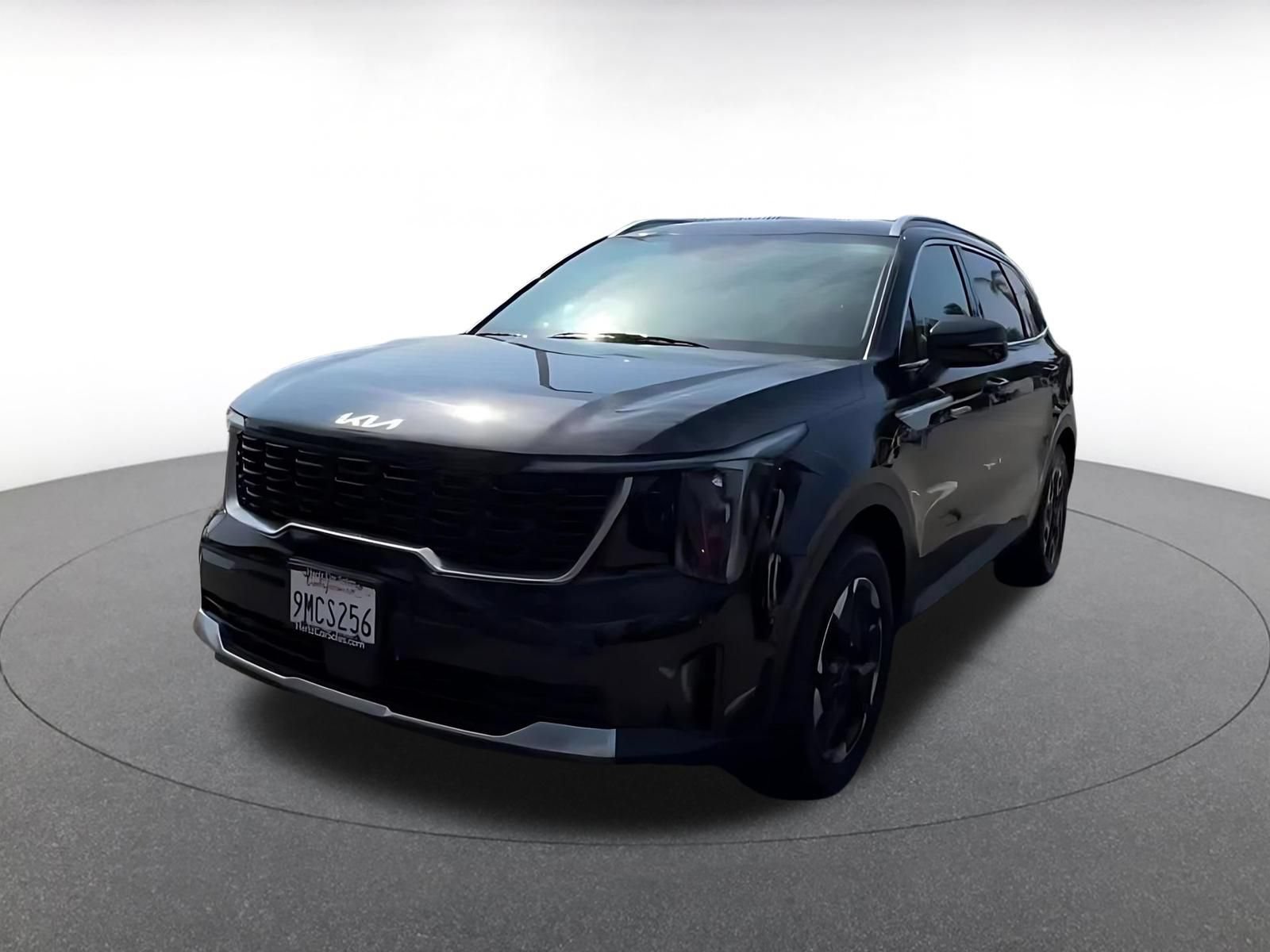 Used 2024 Kia Sorento S FWD image 7