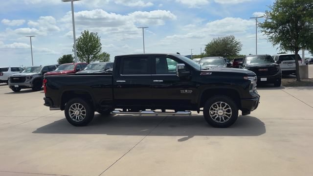 New 2026 Chevrolet Silverado 2500 LT w/ Z71 Chrome Sport Edition AWD/4WD image 2