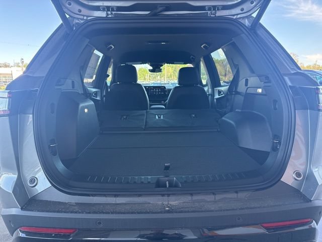 New 2026 Chevrolet Equinox RS w/ Convenience Package III AWD/4WD image 34