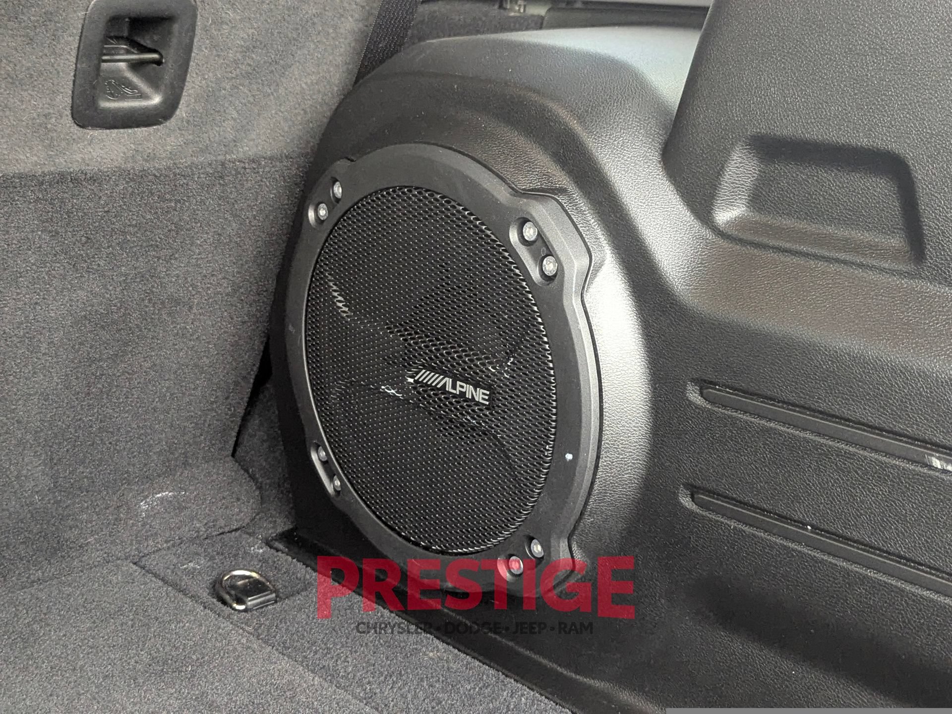 Used 2020 Jeep Wrangler Unlimited Sahara AWD/4WD image 13