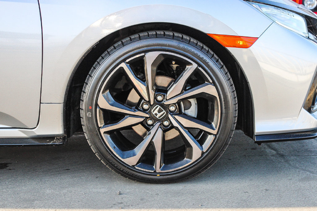 Used 2018 Honda Civic Sport Touring image 11