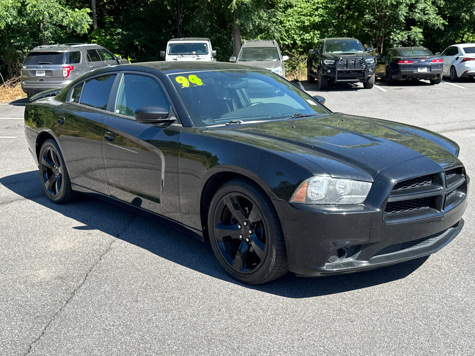 Used 2014 Dodge Charger SXT w/ Blacktop Package RWD image 3