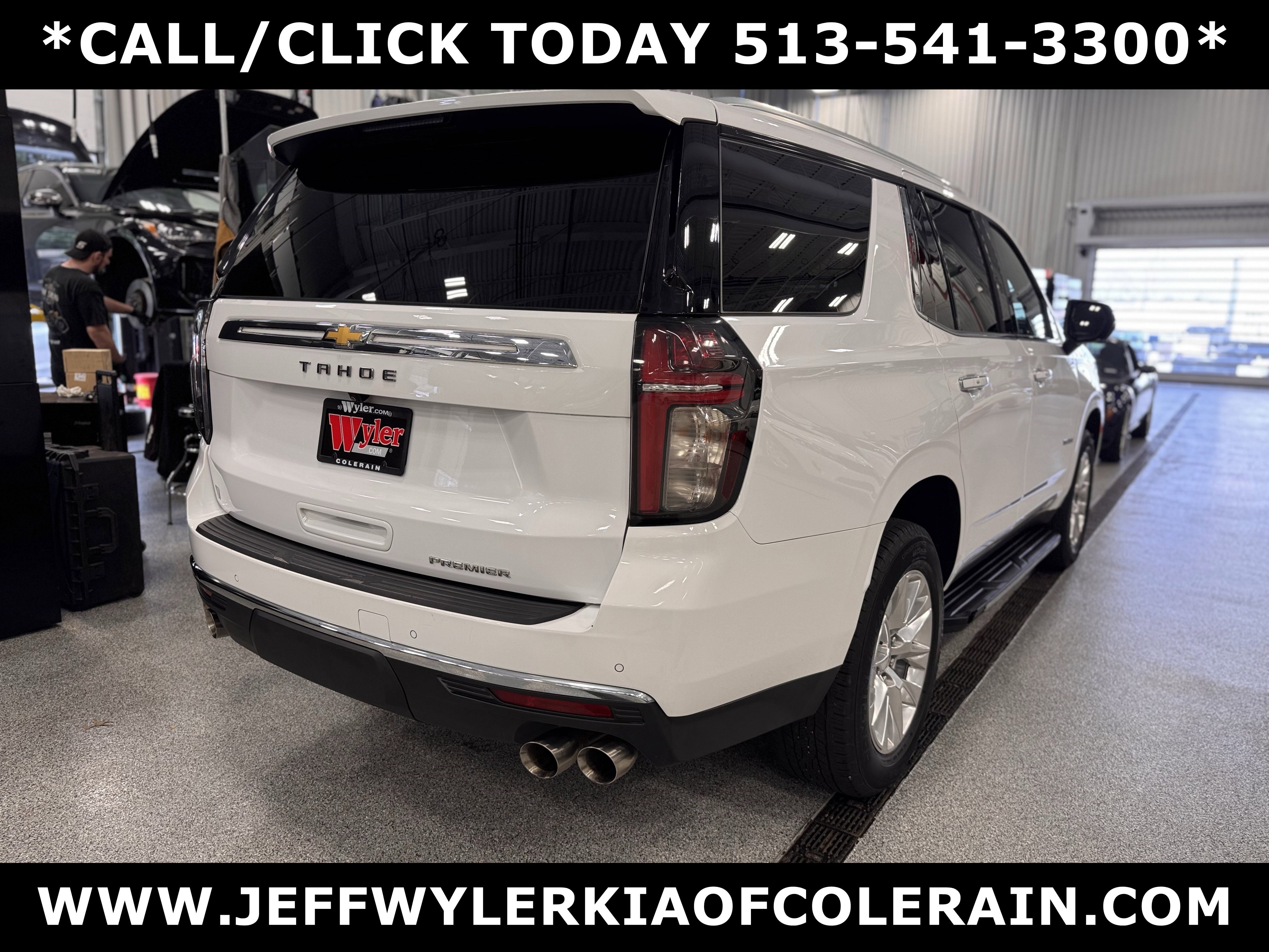 Used 2023 Chevrolet Tahoe Premier RWD image 3