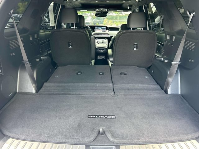 Used 2020 Hyundai Palisade Limited FWD image 12