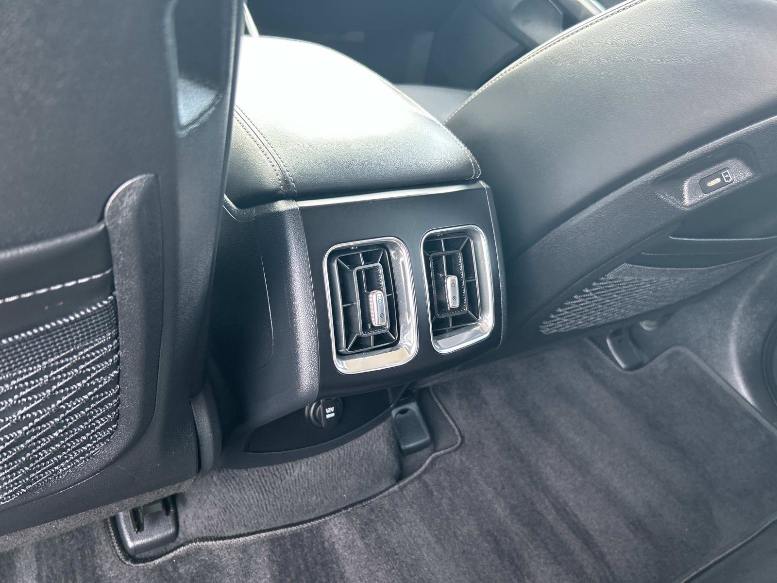 Used 2025 Kia Sorento S FWD image 23