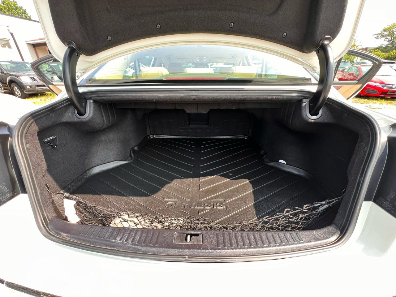 Used 2012 Hyundai Genesis 3.8 image 36