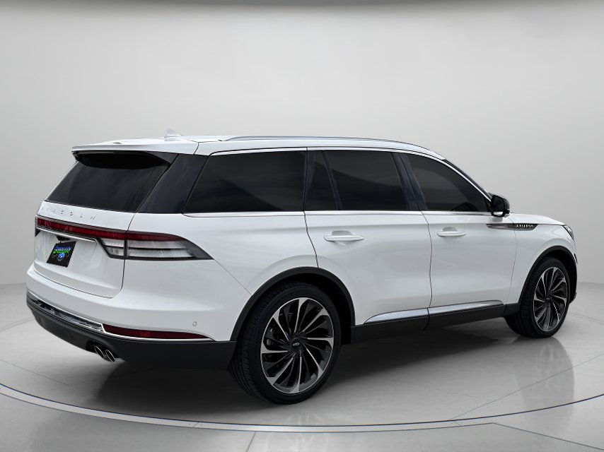 Used 2022 Lincoln Aviator Reserve w/ Equipment Group 201A RWD image 3