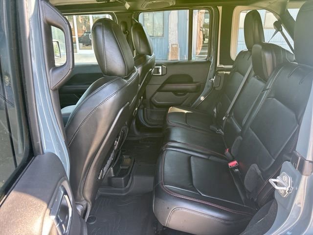 Used 2025 Jeep Wrangler Unlimited Rubicon image 15