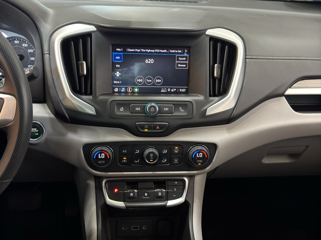 Used 2023 GMC Terrain SLE w/ Driver Convenience Package FWD image 28