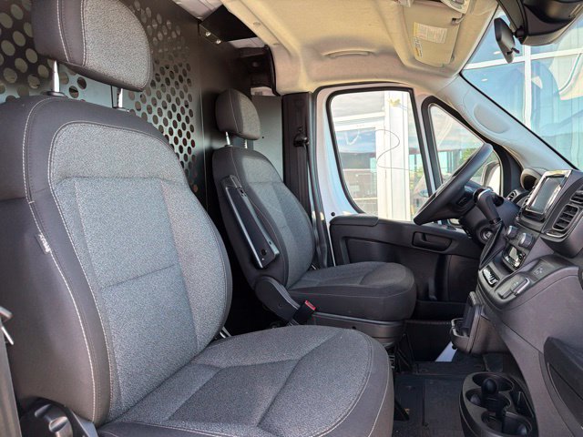 Used 2025 RAM ProMaster 2500 w/ U-Haul Equipment Group FWD image 23