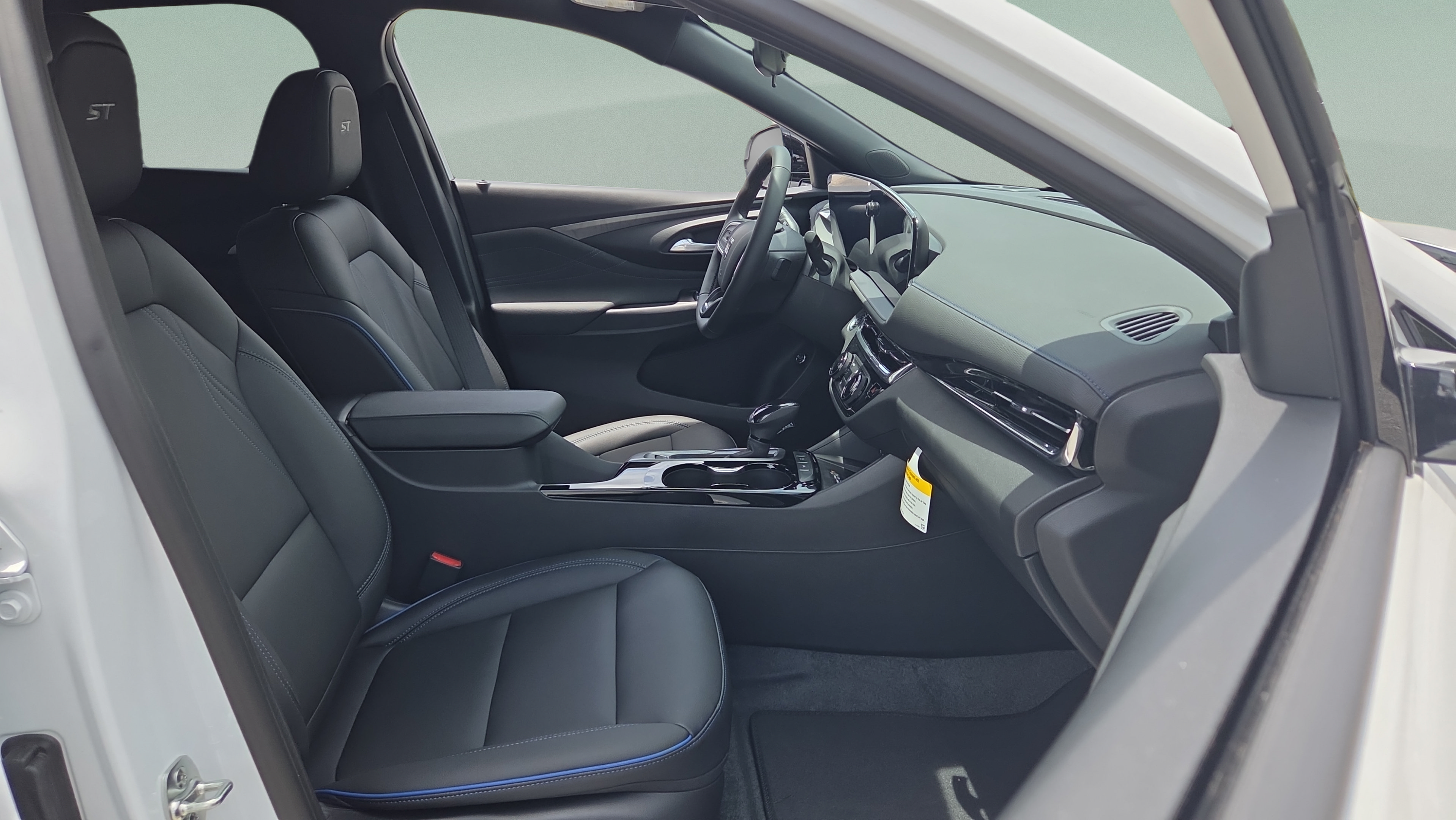 New 2026 Buick Envista Sport Touring w/ Convenience I Package FWD image 15