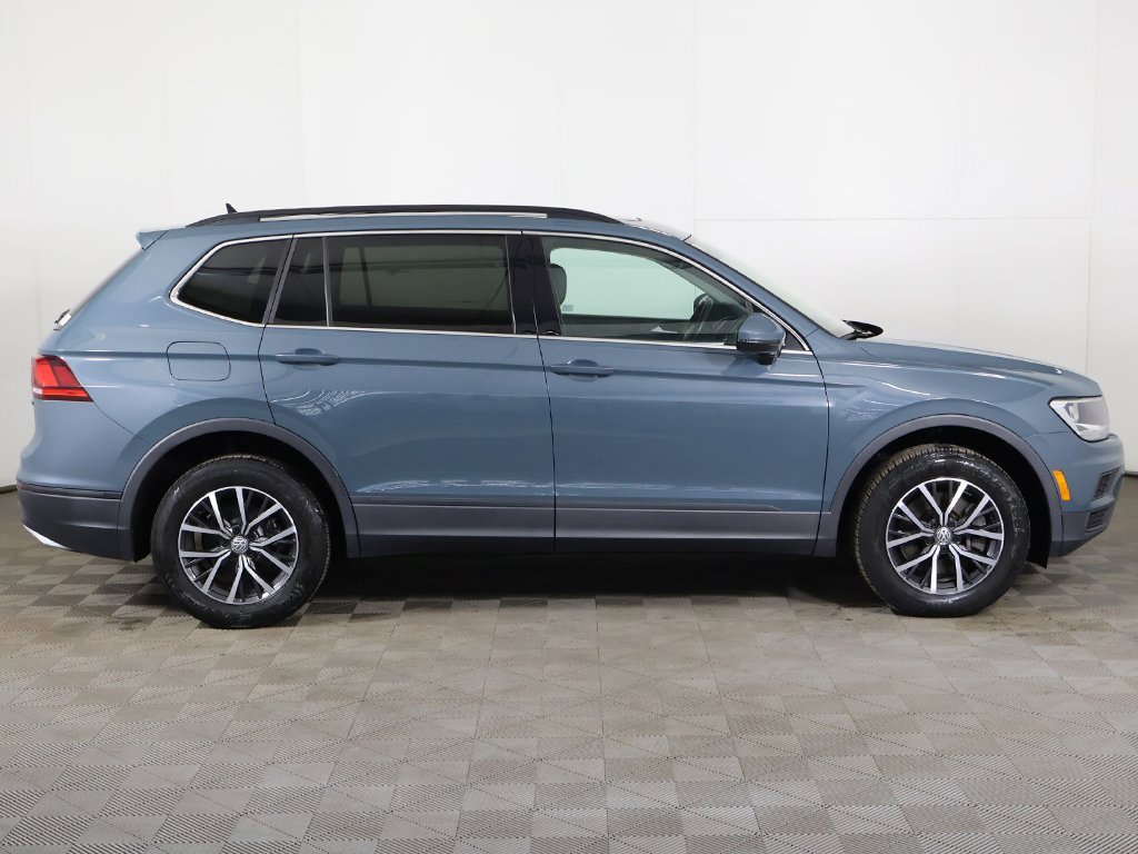 Used 2019 Volkswagen Tiguan SE w/ Panoramic Sunroof Package image 18