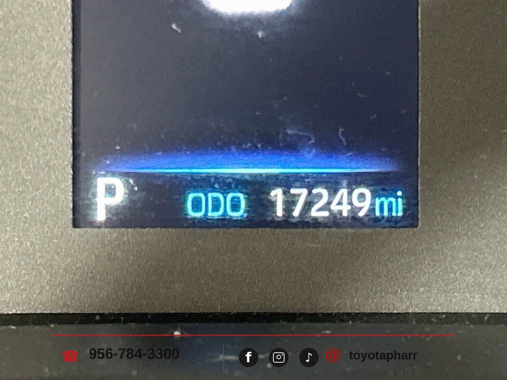 Used 2025 Toyota Corolla LE FWD image 11