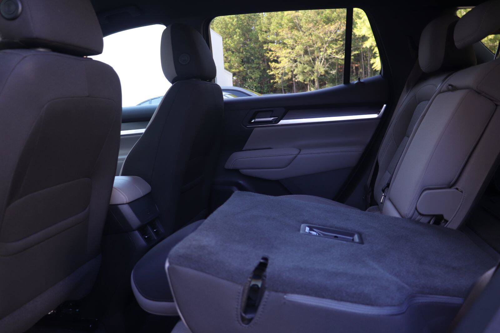 Used 2025 GMC Terrain Elevation AWD/4WD image 13