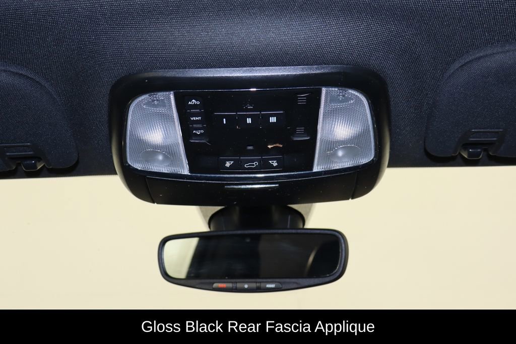 Used 2018 Jeep Grand Cherokee Altitude image 27