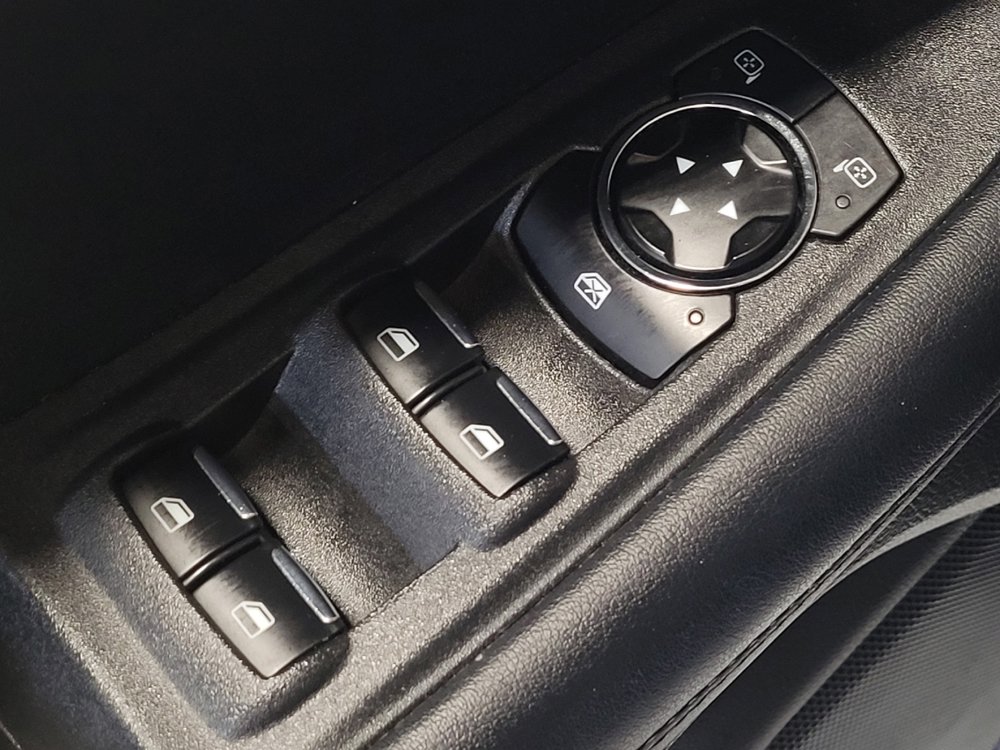 Used 2023 Ford Edge SEL image 27