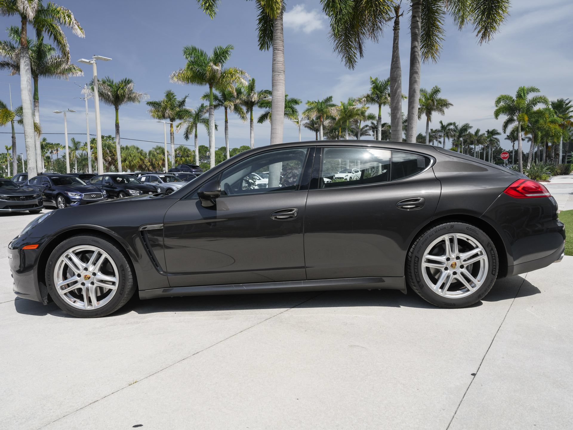 Used 2014 Porsche Panamera 4 AWD/4WD image 7