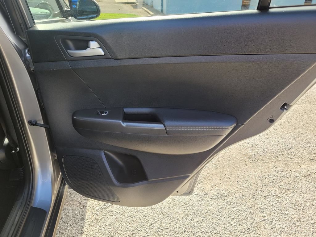 Used 2022 Kia Sportage LX FWD image 10