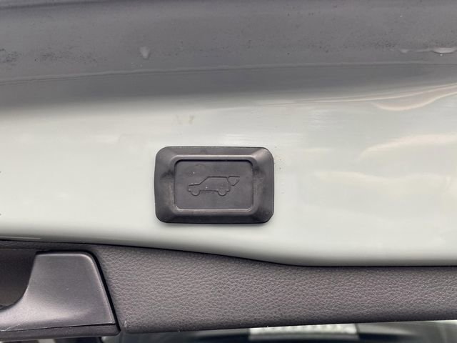 Used 2023 Toyota RAV4 XLE image 16