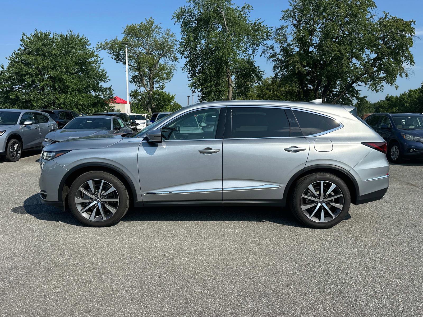 Certified 2025 Acura MDX 3.5L Technology Package image 7
