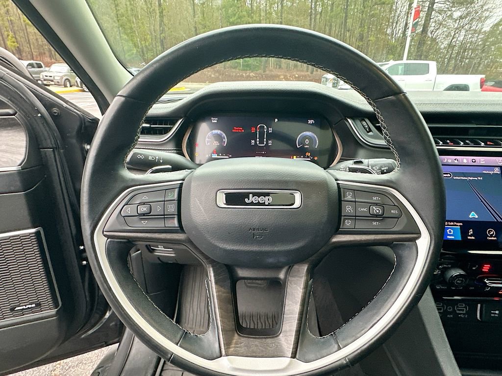 Used 2022 Jeep Grand Cherokee L Limited image 18